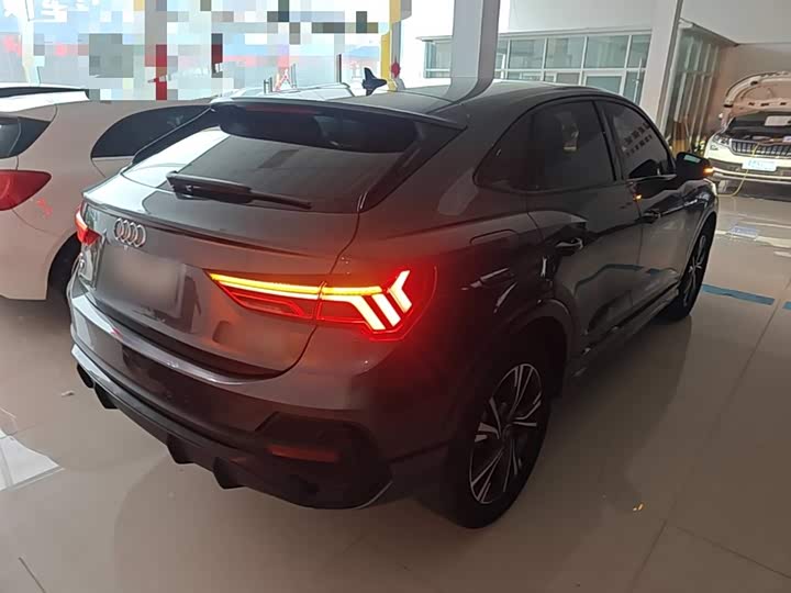 Фото 7 - Audi Q3 Sportback