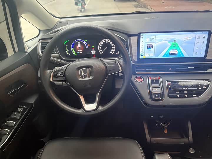 Фото 9 - Honda Odyssey