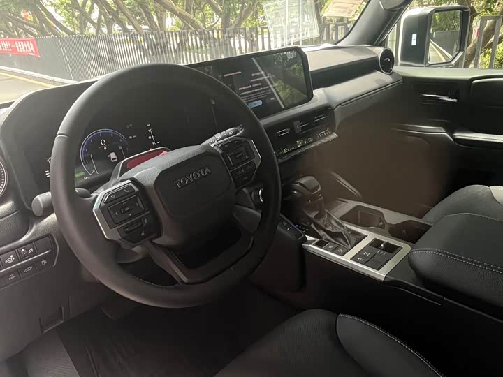 Toyota Prado 2026 2026款 2.4T 全能TX版 5座
