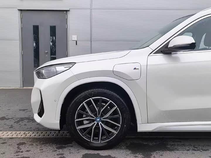 BMW iX1 2025 2025款 eDrive25L M运动套装
