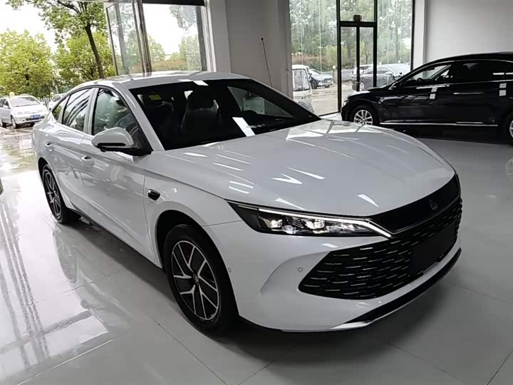 2026 BYD Qin L