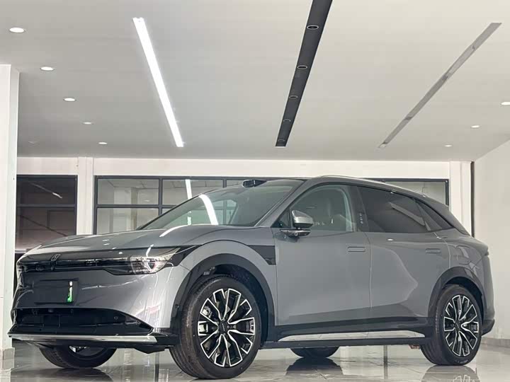 Zeekr 7X 2025 2025款 100kWh 长续航四驱智驾版