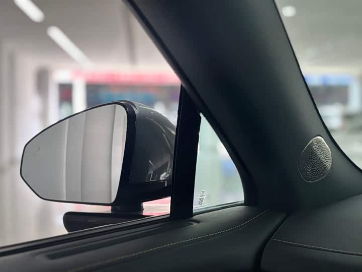 Zeekr 7X 2025 2025款 100kWh 长续航四驱智驾版