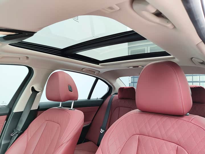 Фото 6 - BMW 3 Series