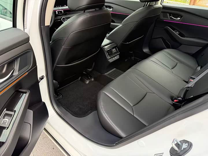 Honda Accord 2025 2025款 运动系列 260TURBO 豪华版