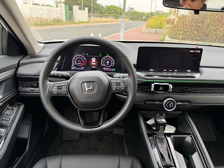 Honda Accord 2025 2025款 运动系列 260TURBO 豪华版