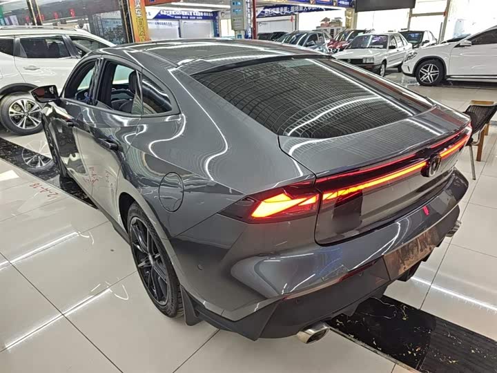 Zdjęcie 5 - Changan UNI-V