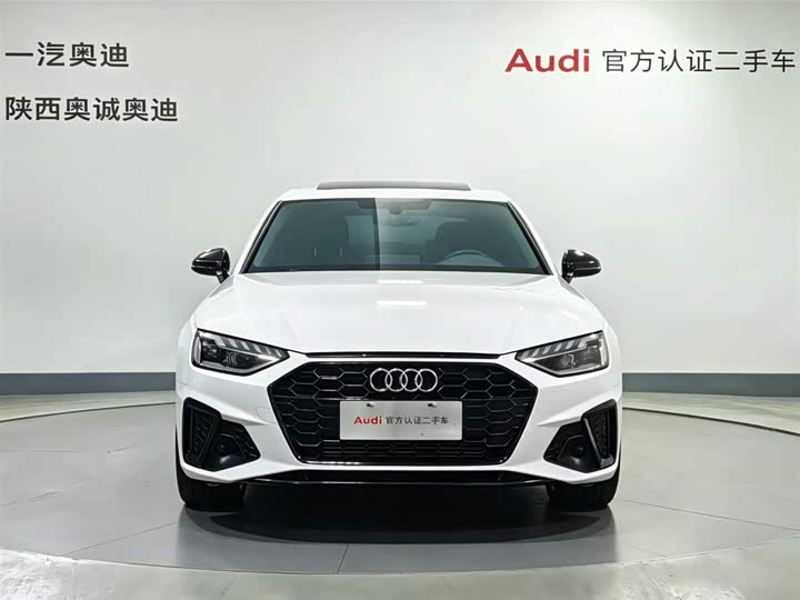 Фото 2 - Audi A4L