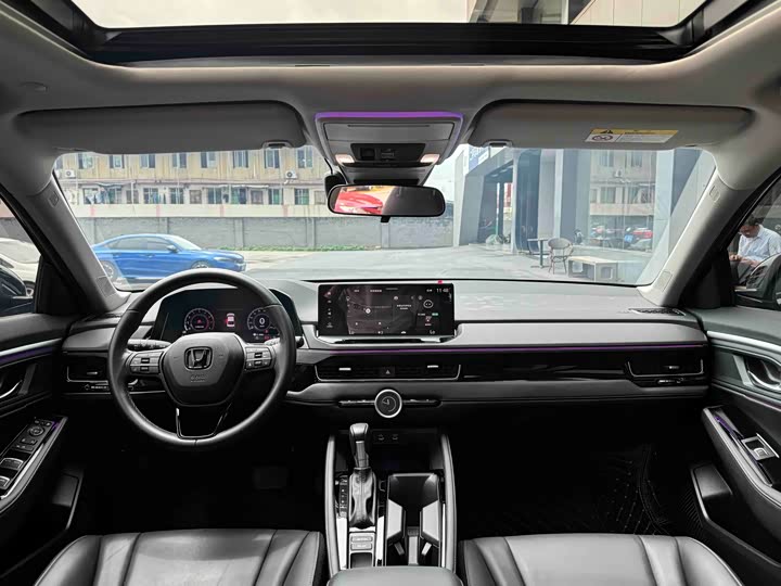 Фото 5 - Honda Inspire