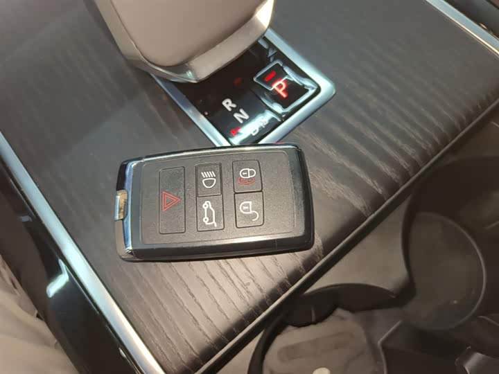 Land Rover Range Rover Evoque L 2024 2024款 揽胜极光L SE 驭光尊耀版