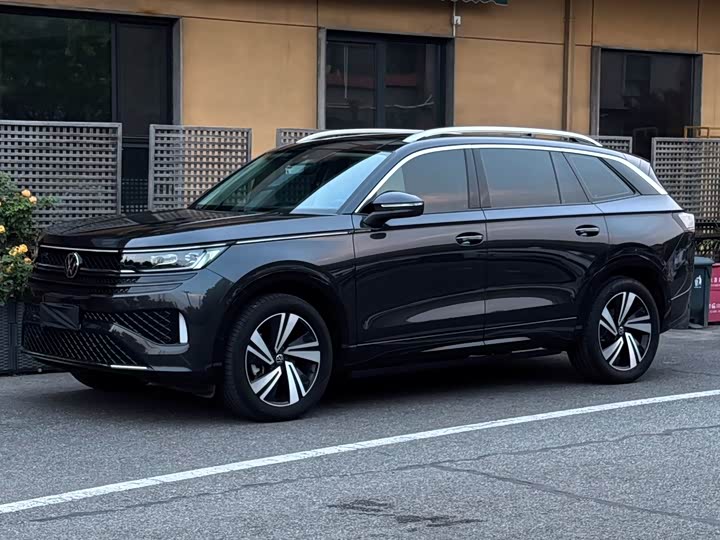 Volkswagen Tavendor 2024 2024款 380TSI 四驱R-Line巡游 众享款