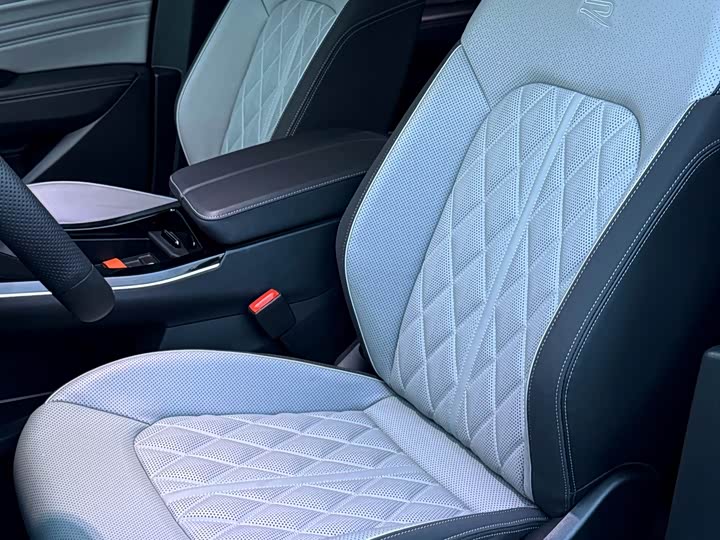 Volkswagen Tavendor 2024 2024款 380TSI 四驱R-Line巡游 众享款