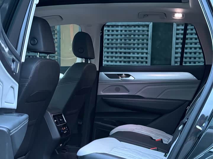 Volkswagen Tavendor 2024 2024款 380TSI 四驱R-Line巡游 众享款