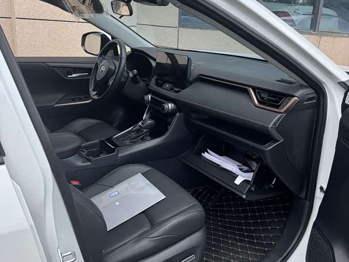 Toyota Wildlander 2024 2024款 2.0L CVT两驱豪华PLUS版
