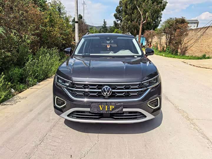 صورة 2 - Volkswagen Tayron