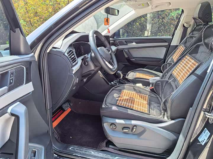 صورة 4 - Volkswagen Tayron