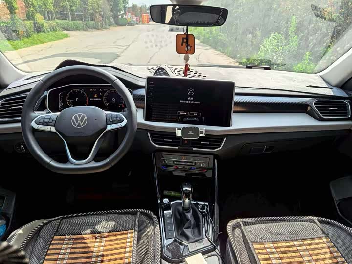 صورة 5 - Volkswagen Tayron