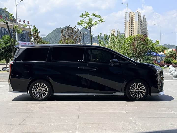 Фото 7 - GAC Trumpchi M8
