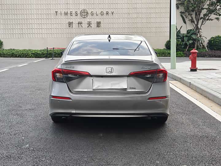 Photo 3 - Honda Civic