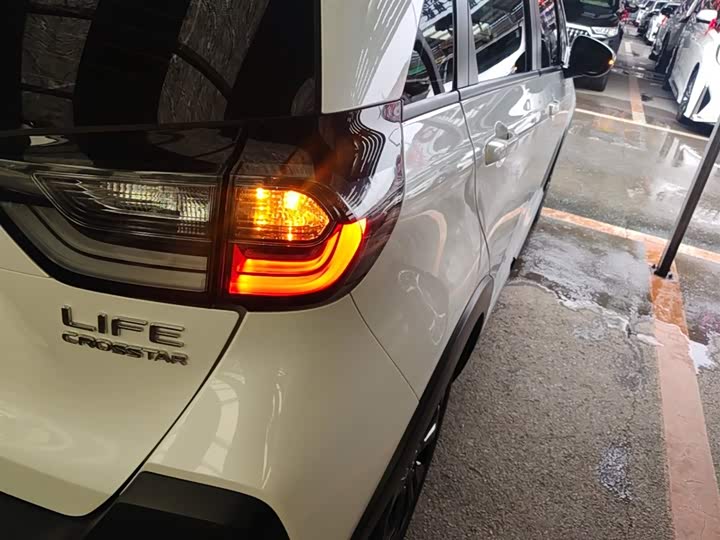 Honda Life 2021 2021款 1.5L CVT CRO-SS灵趣版