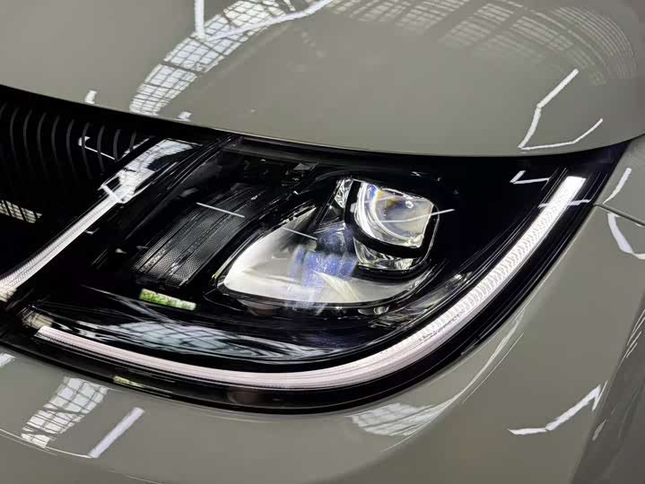 2025 BYD Dolphin
