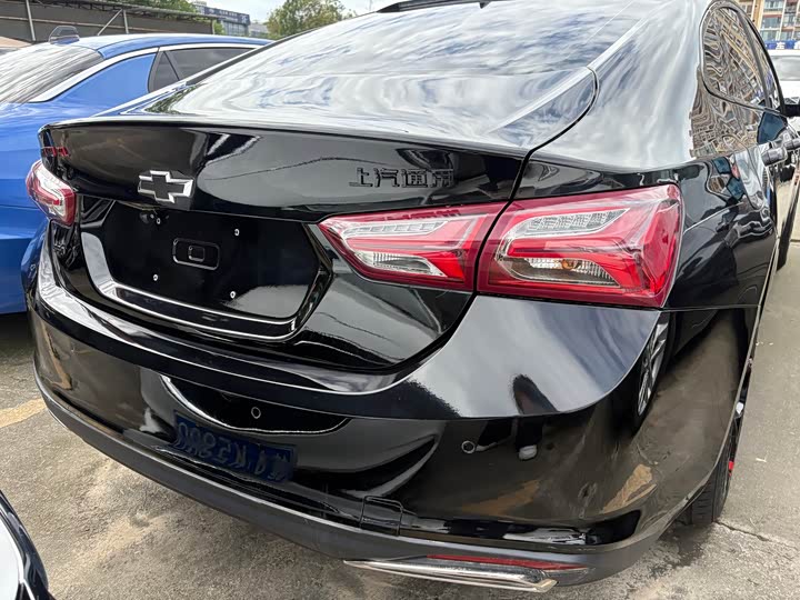 Фото 6 - Chevrolet Malibu XL