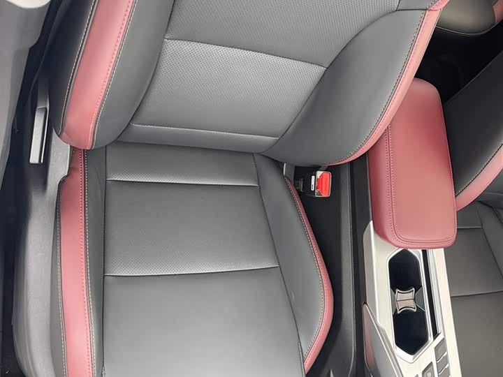 Geely Coolray 2020 2020款 改款 240T DCT猎手