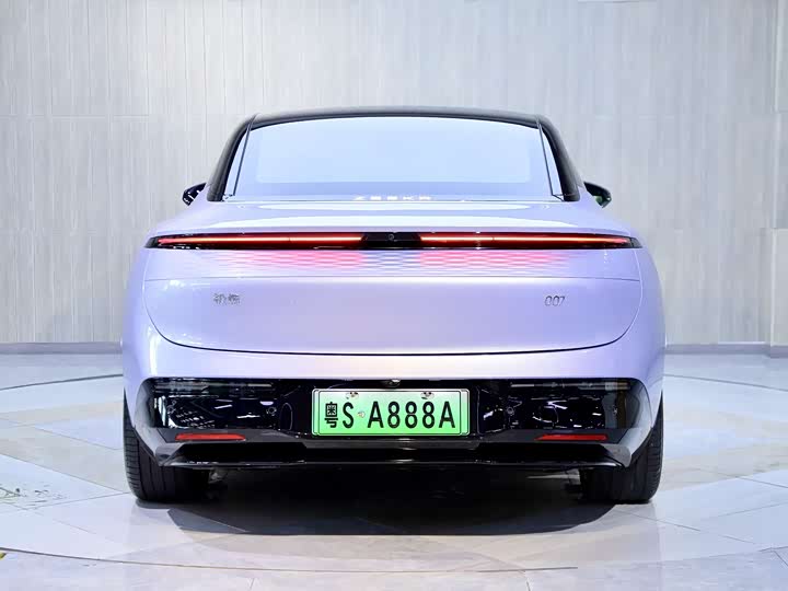 Zeekr 007 2025 2025款 四驱智驾版 75kWh