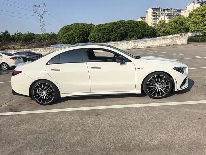 Фото 4 - Mercedes-Benz CLA-Class AMG