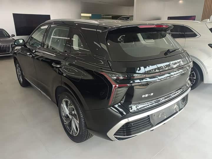 2025 Hongqi HS3 Hybrid