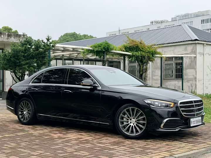 Фото 3 - Mercedes-Benz S-Class