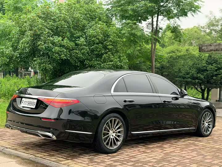 Фото 9 - Mercedes-Benz S-Class