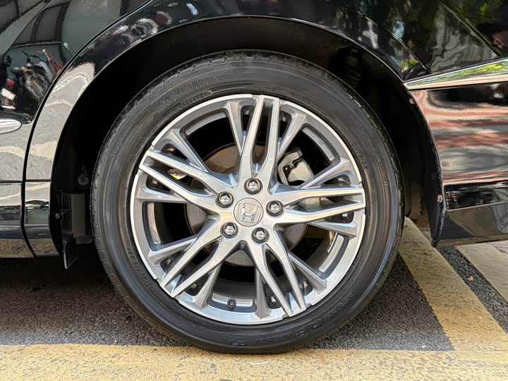 Honda Elysion 2019 2019款 2.0L 混动豪华版