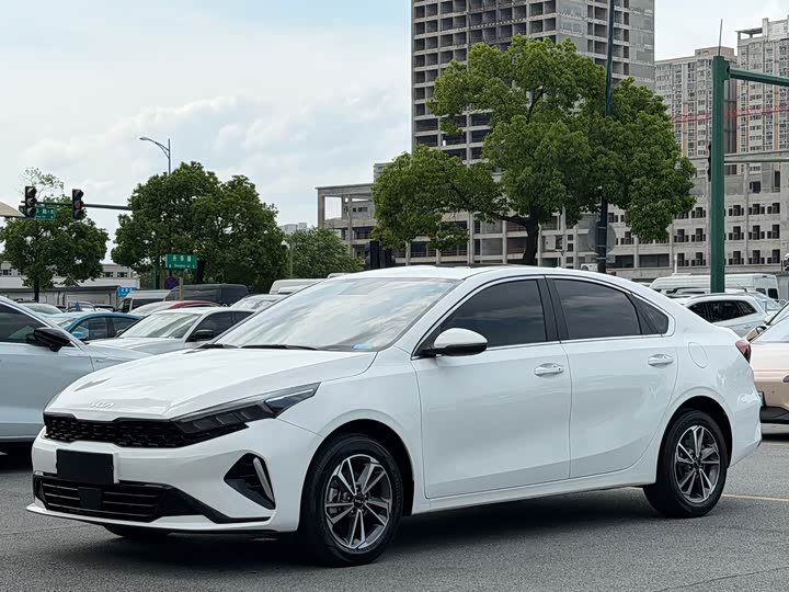 Kia K3 2023 2023款 1.5L CVT豪华版