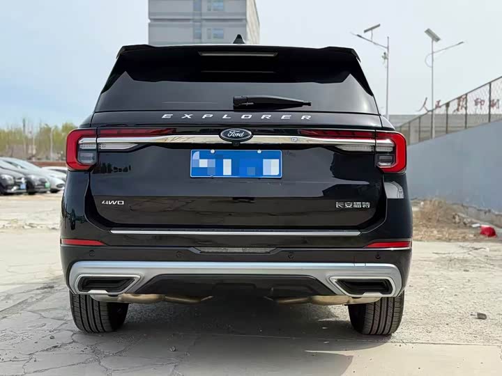 Ford Explorer 2024 2024款 2.3T EcoBoost 四驱钛金版 6座