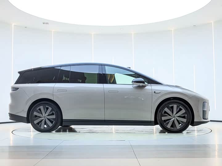 LiXiang i8 2025 2025款 标准版