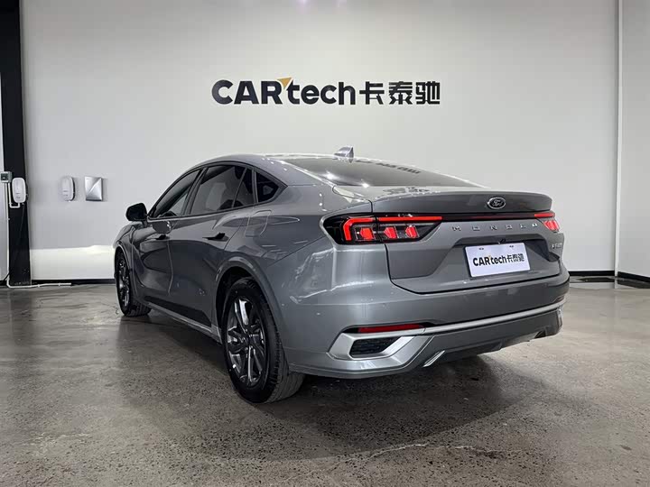 Ford Mondeo 2025 2025款 2.0T EcoBoost 豪华型