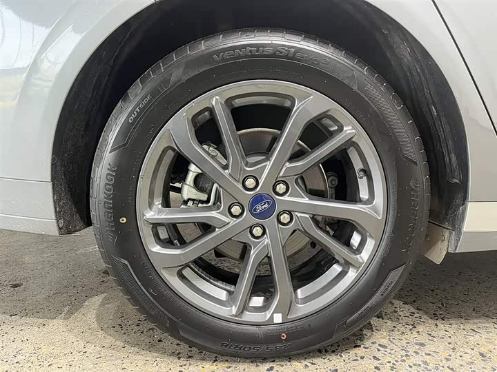 Ford Mondeo 2025 2025款 2.0T EcoBoost 豪华型