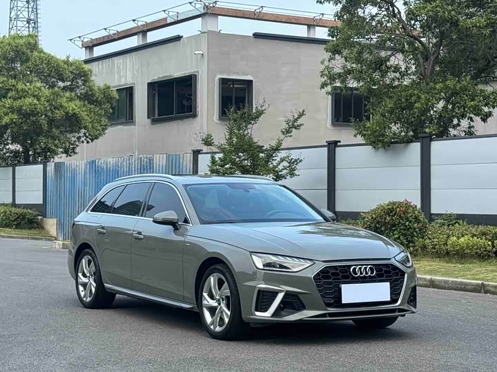 Audi A4 2021 2021款 Avant 先锋派 40 TFSI 时尚动感型