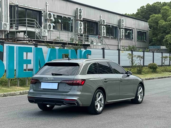 Audi A4 2021 2021款 Avant 先锋派 40 TFSI 时尚动感型
