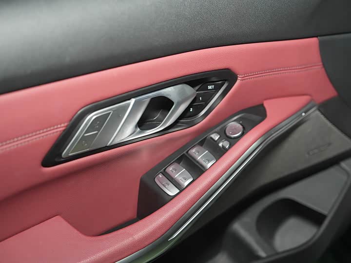 Фото 8 - BMW 3 Series