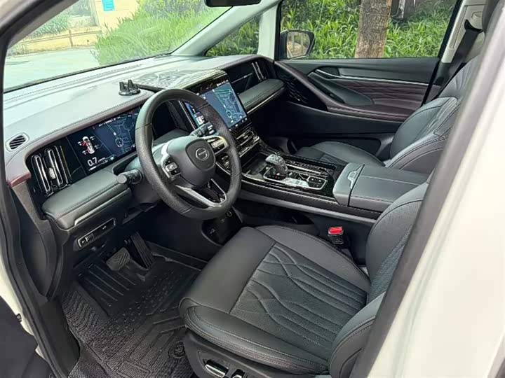 Фото 6 - GAC Trumpchi M8