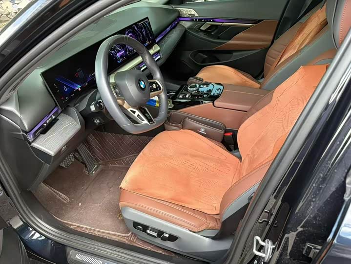 Фото 4 - BMW 5 Series