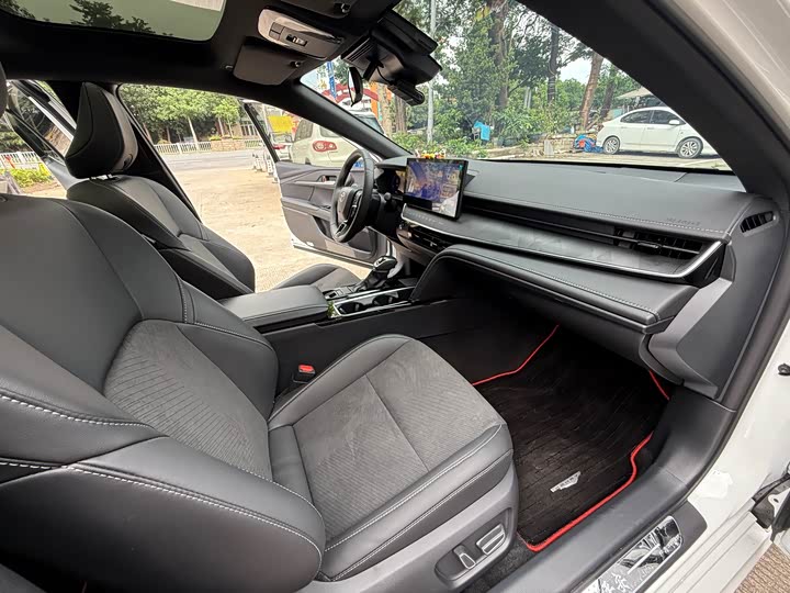 Toyota Camry 2026 2026款 2.0S 运动版