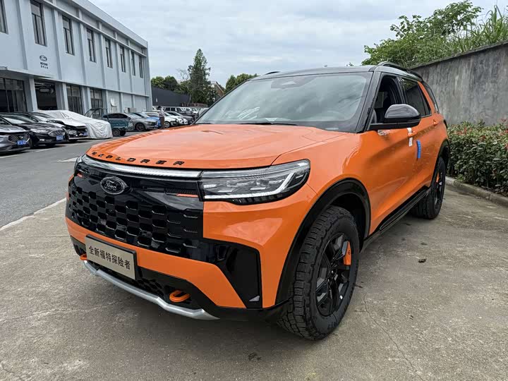 2025 Ford Explorer