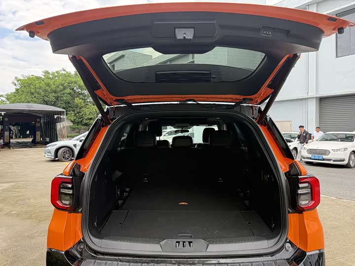 Ford Explorer 2025 2025款 2.3T EcoBoost 昆仑穿越版 5座