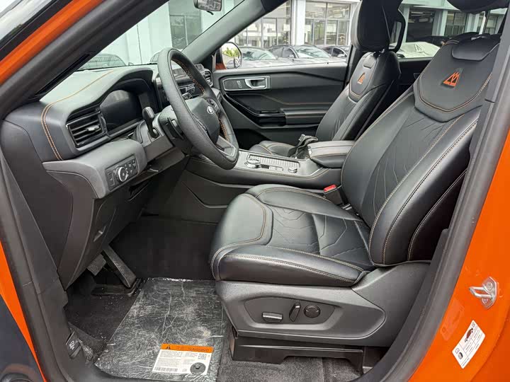 Ford Explorer 2025 2025款 2.3T EcoBoost 昆仑穿越版 5座