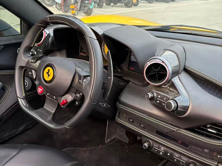 2020 Ferrari F8