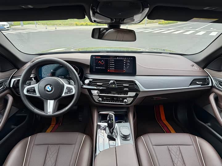 Zdjęcie 4 - BMW 5 Series
