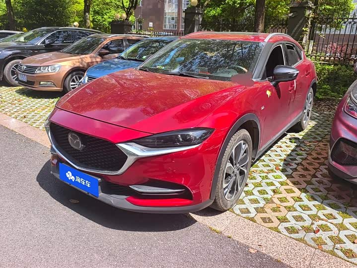 Фото 1 - Mazda CX-4